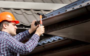 gutter repair Scremby, Lincolnshire